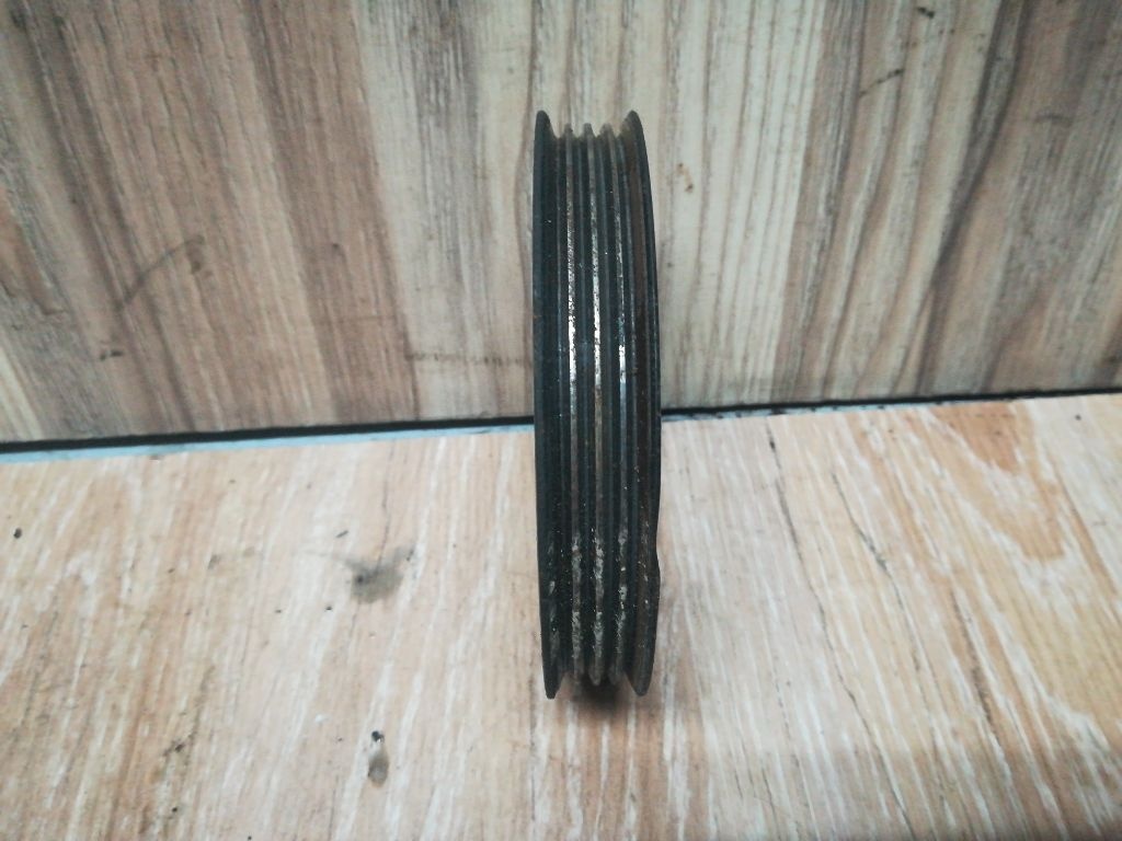 Шкив помпы к Mazda 626 1995
