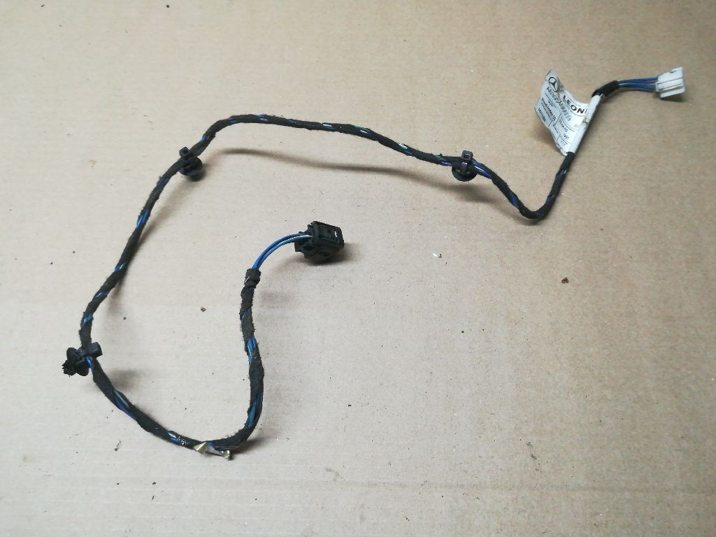 Проводка двери к Mercedes-Benz Vito 2002