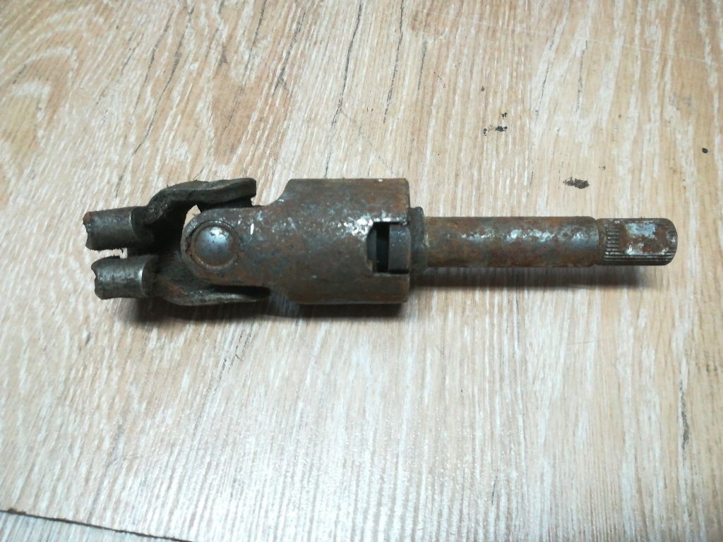 Рулевой карданчик к Kia Sephia 1995