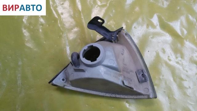 Поворотник левый к Suzuki Swift 1992