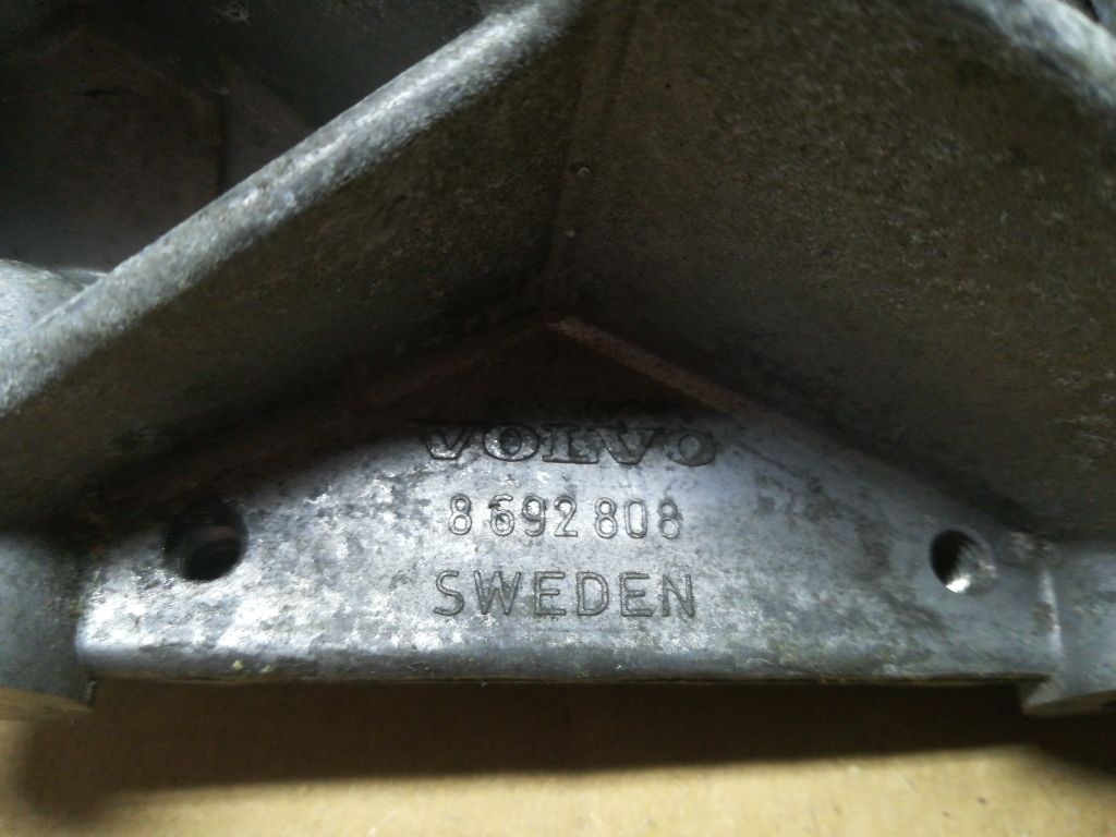 Кронштейн генератора к Volvo S40 2003