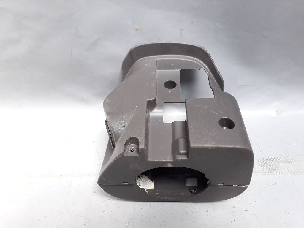 Кожух рулевой колонки к Ford Focus 2005