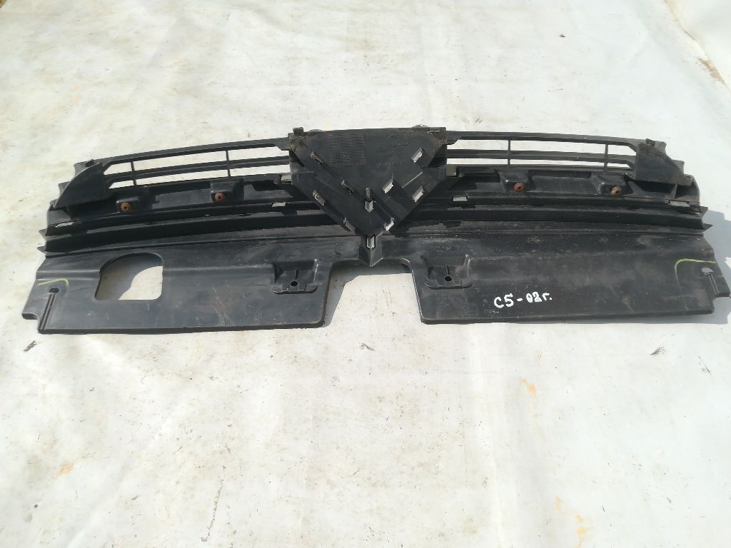 Решетка радиатора к Citroen C5 2002