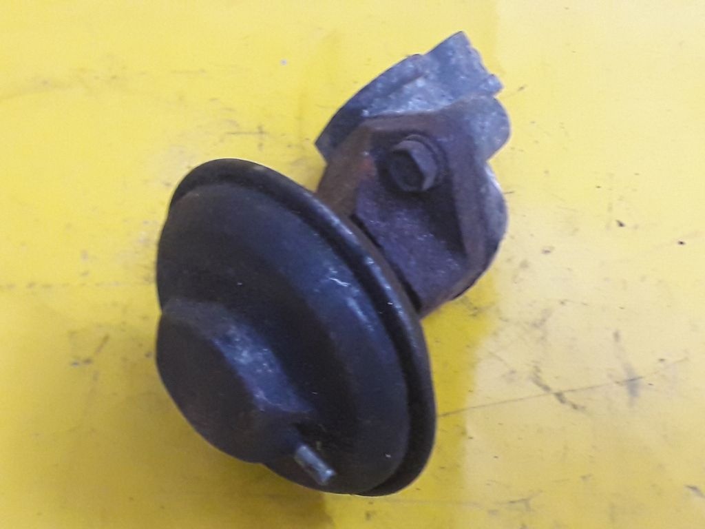Клапан EGR к Daewoo Nubira 1997