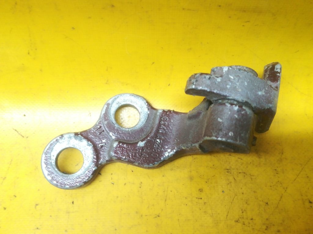 Петля двери к Ford Focus 2004