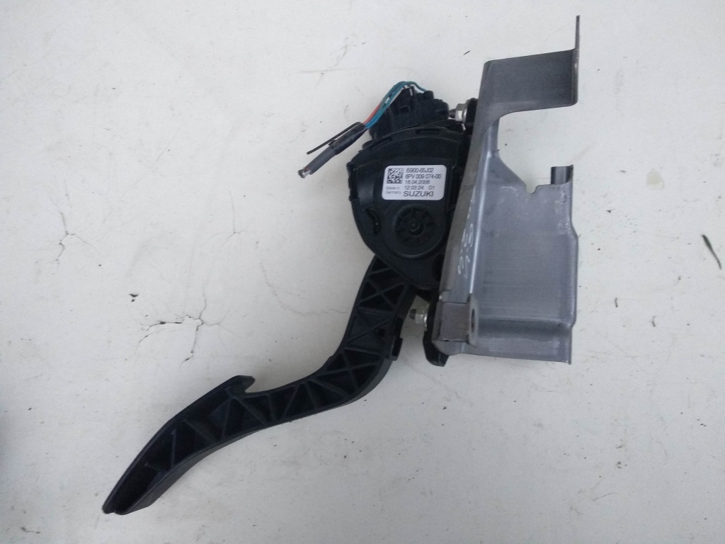 Педаль к Suzuki Grand Vitara 2008
