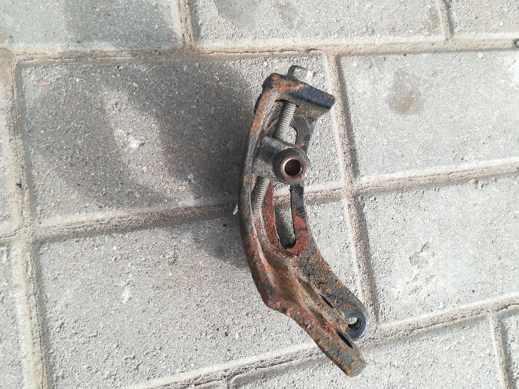 Натяжитель к Kia Clarus 1999