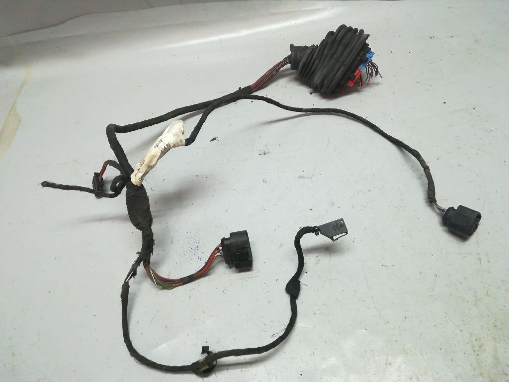 Проводка двери к Audi A6 2004