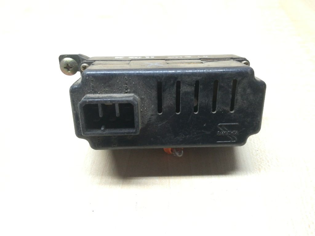 Часы к Kia Sephia 1995