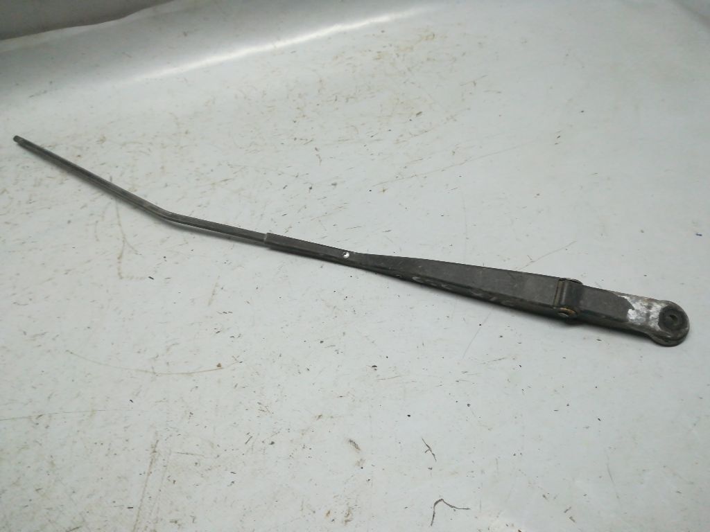 Щеткодержатель задний к Mazda 626 1996