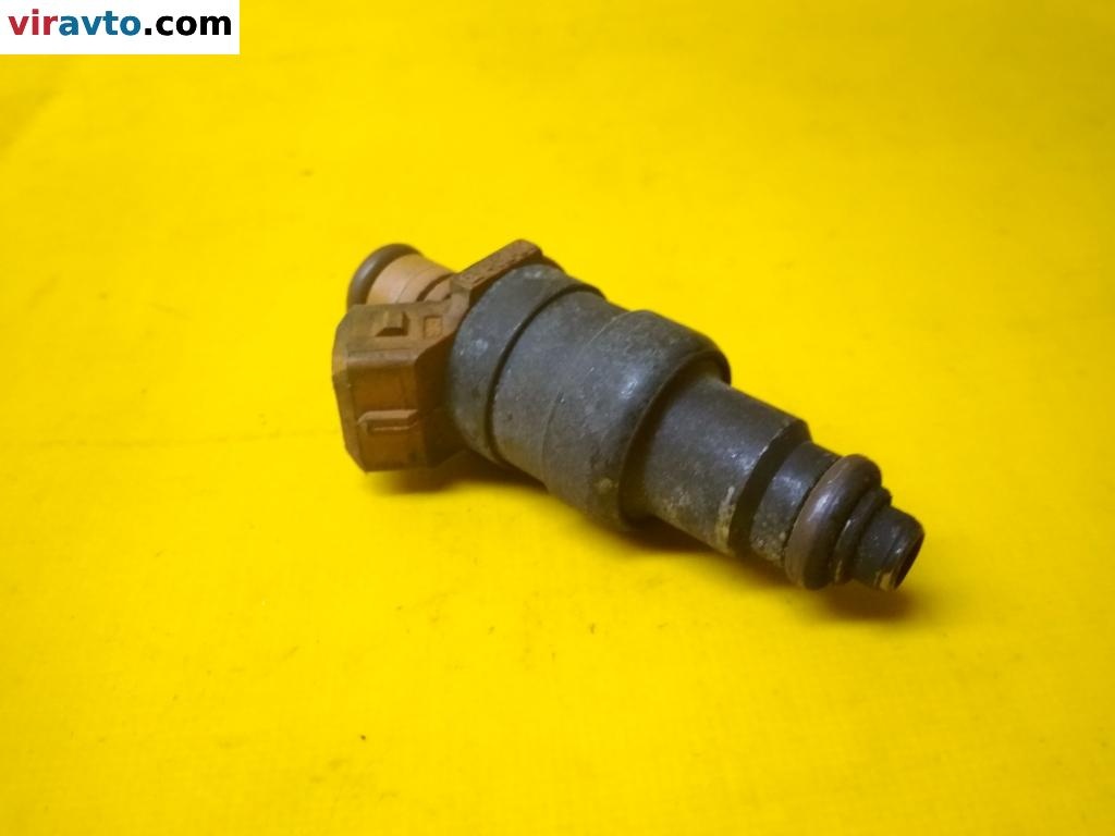 Форсунка к Dodge Caravan 1995