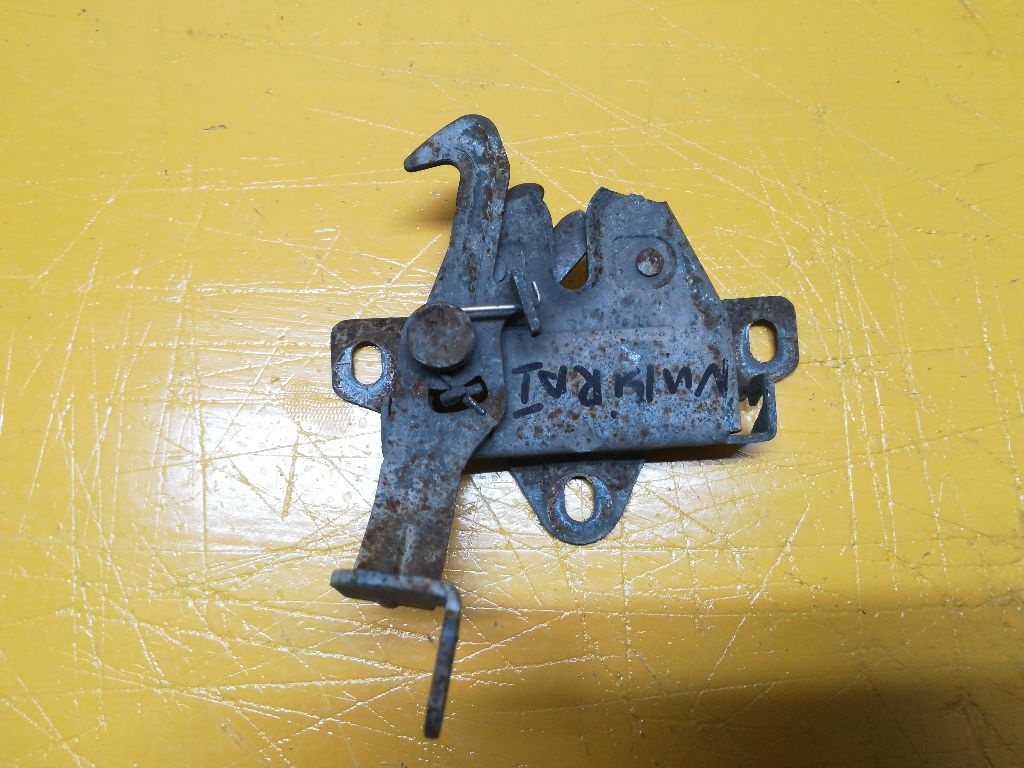 Замок капота к Daewoo Nubira 1999
