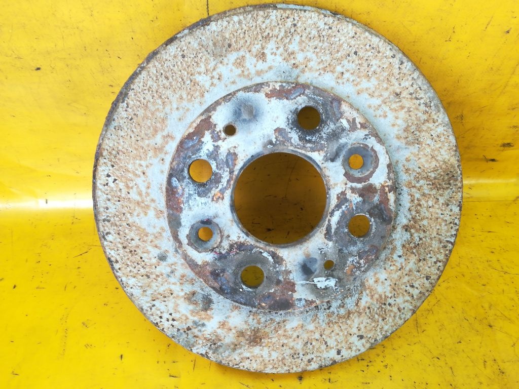Барабан тормозной к Mazda 323 1990