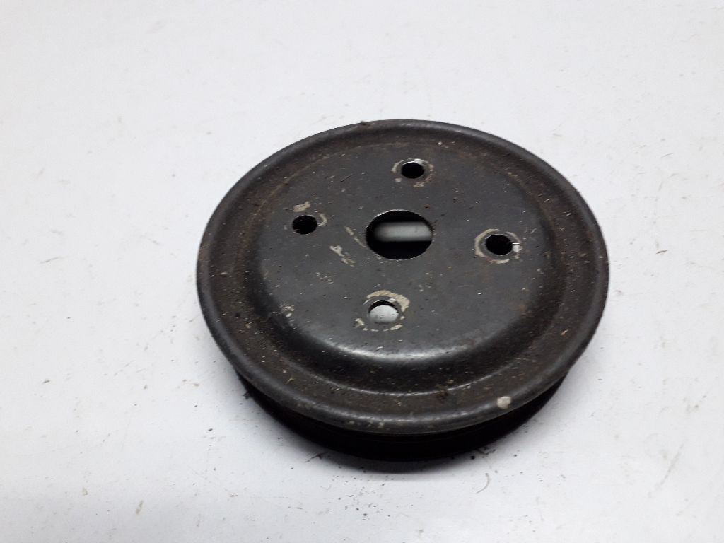 Шкив помпы к Nissan Primera 1996
