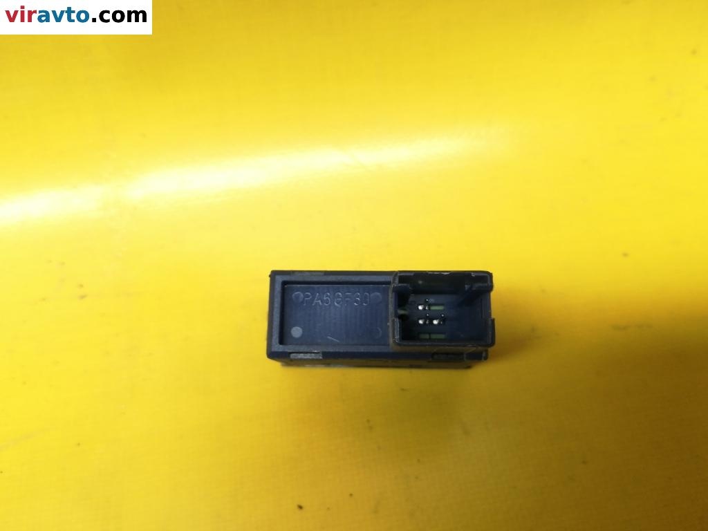Кнопка открытия багажника к BMW 3 series 2002