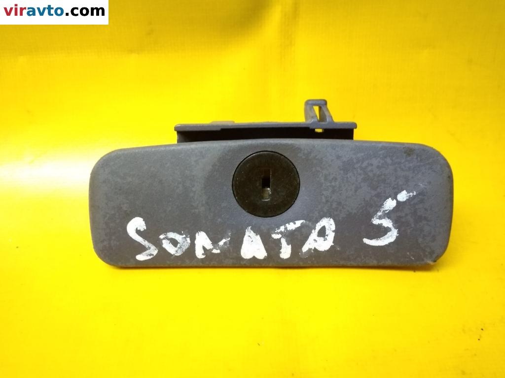 Ручка бардачка к Hyundai Sonata 2003