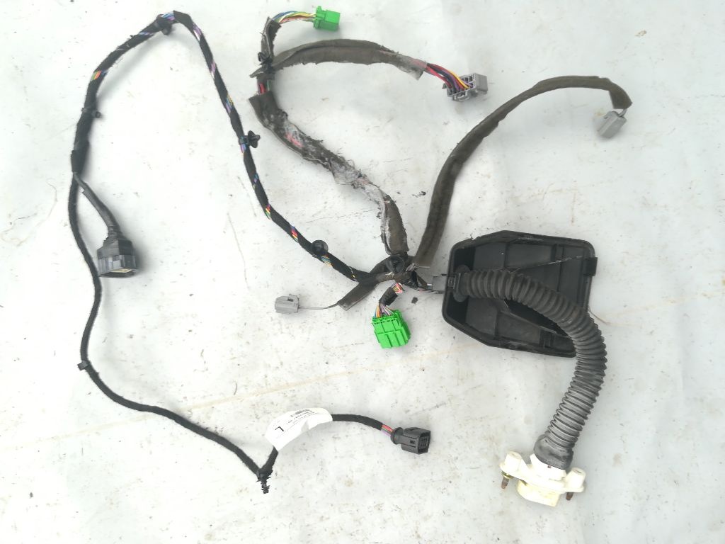 Проводка двери к Volvo S60 2003