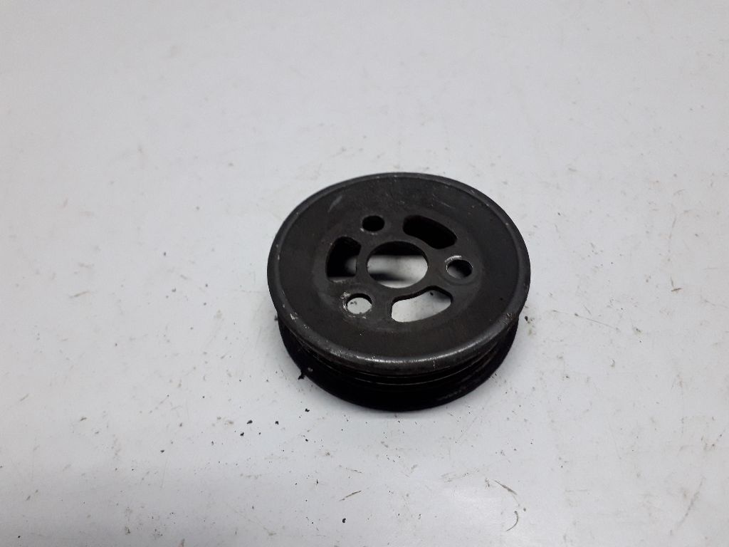 Шкив помпы к Nissan Micra 2000