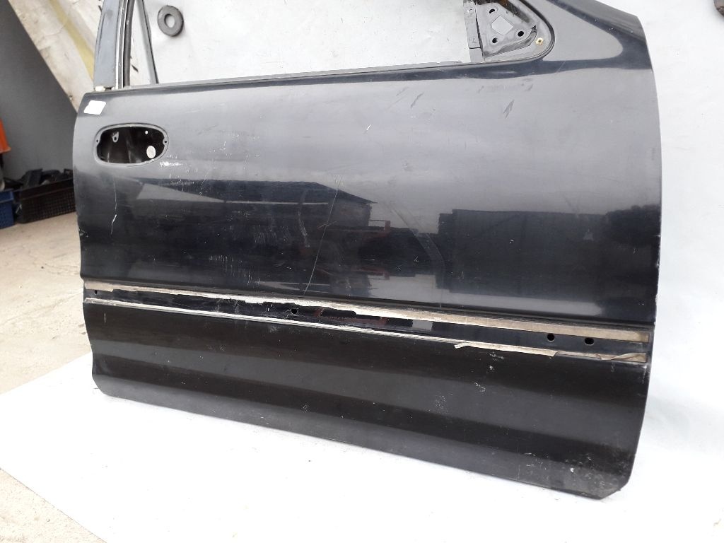 Дверь передняя правая к Toyota Avalon 1998