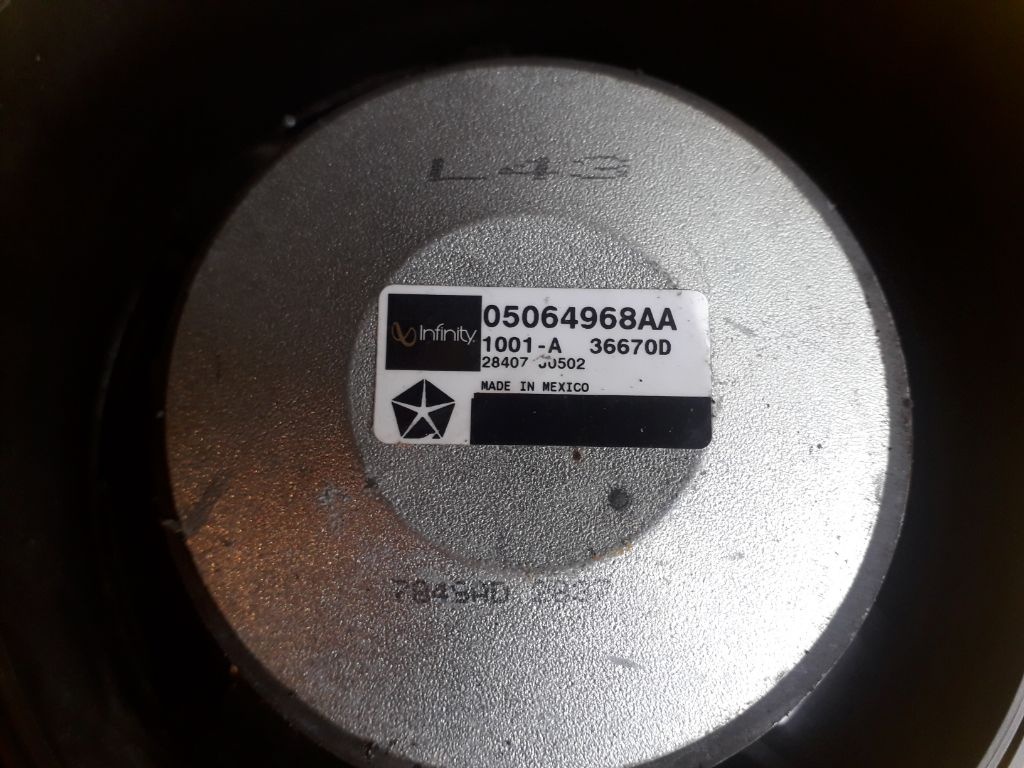 Динамик к Chrysler Pacifica 2005