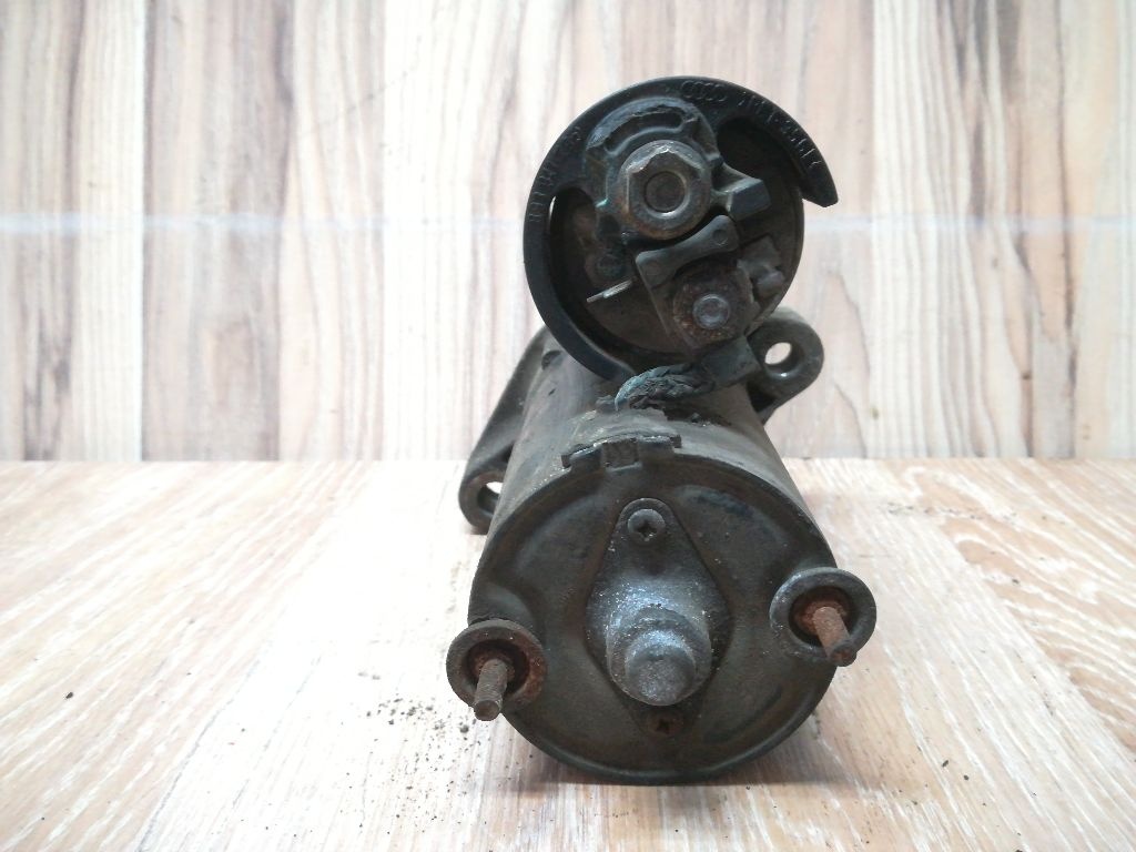 Стартер к Audi A4 1999