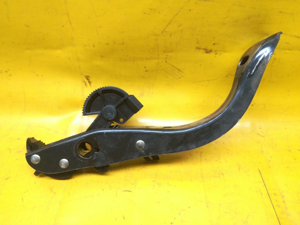 Педаль к Renault 19 1994