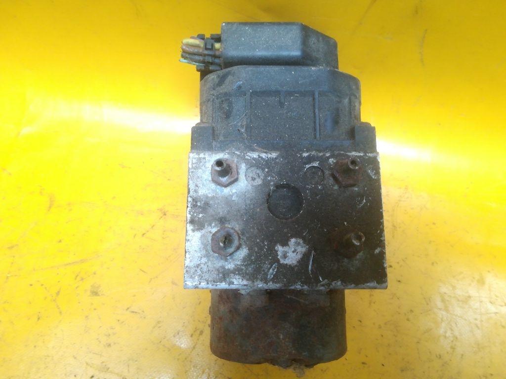 Блок ABS к Nissan Primera 1998