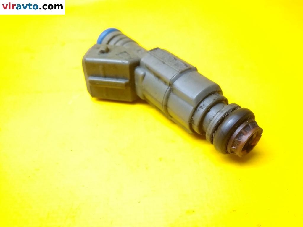 Форсунка к Ford Focus 2000