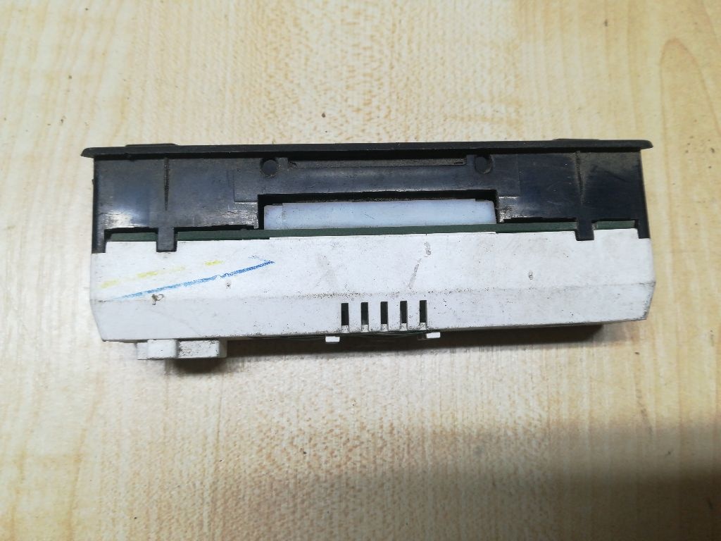 Часы к Ford Escort 1991