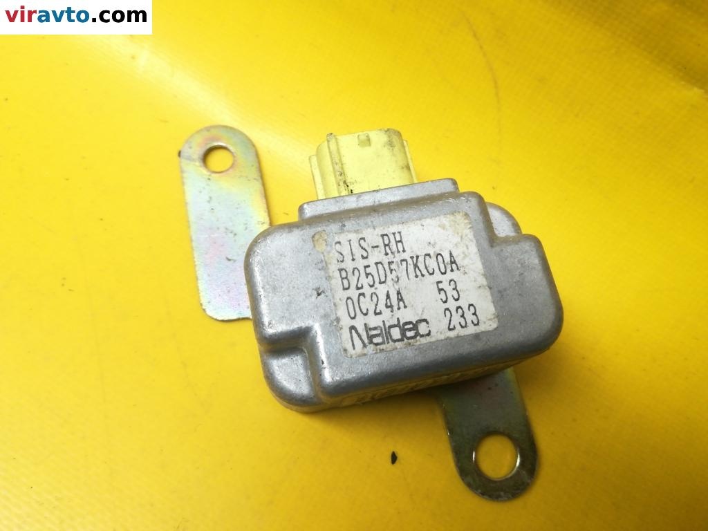 Датчик удара к Mazda 323 1999