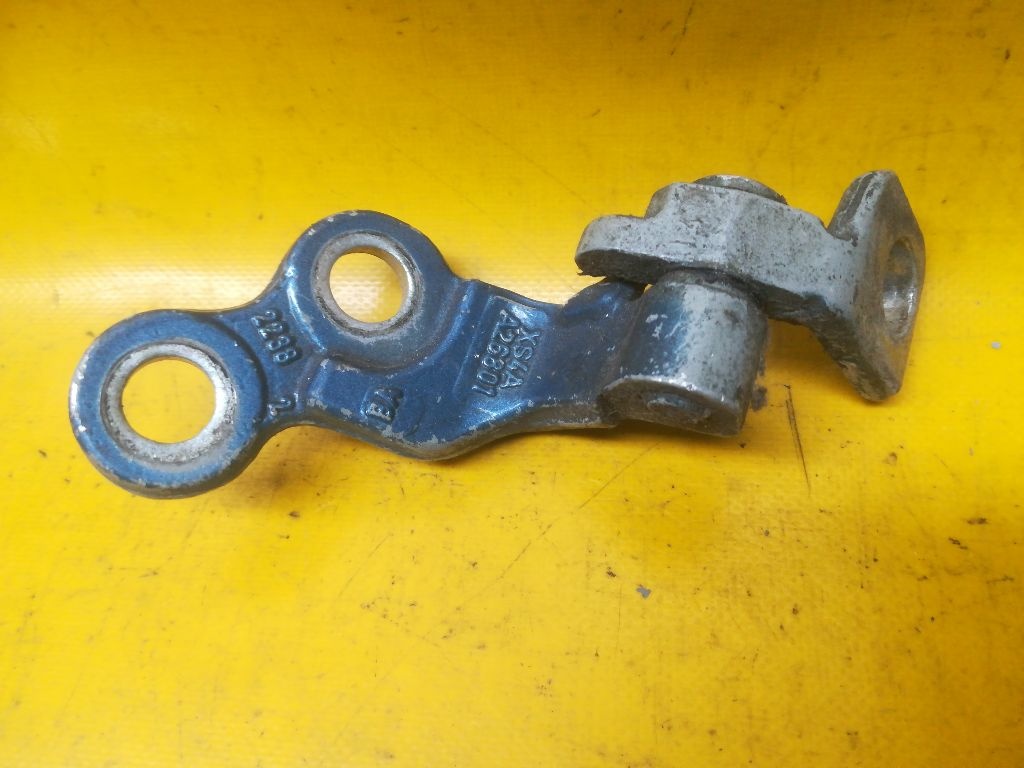 Петля двери к Ford Focus 2000