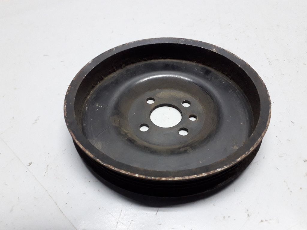 Шкив помпы к Suzuki Baleno 1997