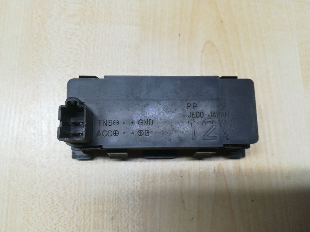 Часы к Mazda 323 1995
