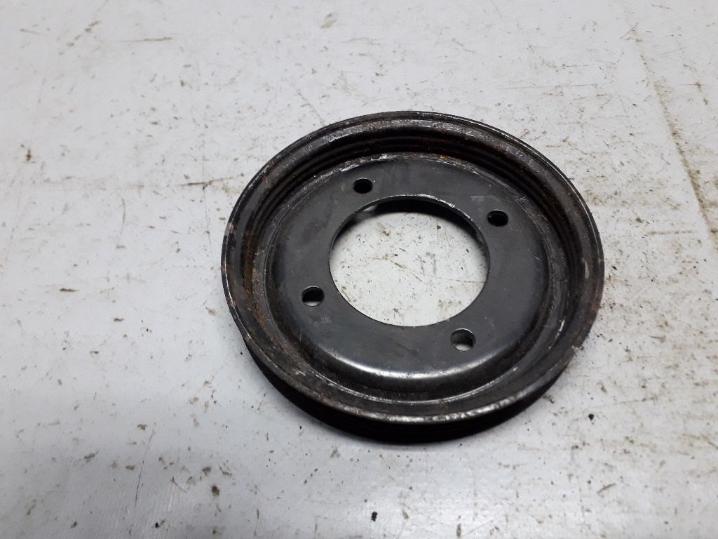 Шкив помпы к Mazda Premacy 1999