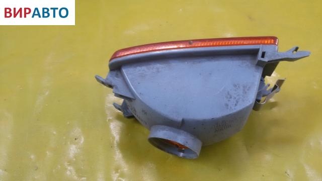 Поворотник левый к Volkswagen Golf 1994