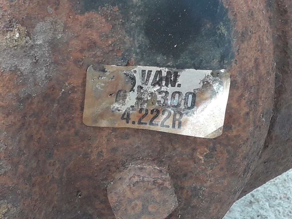 Мост задний к Nissan Vanette 1992