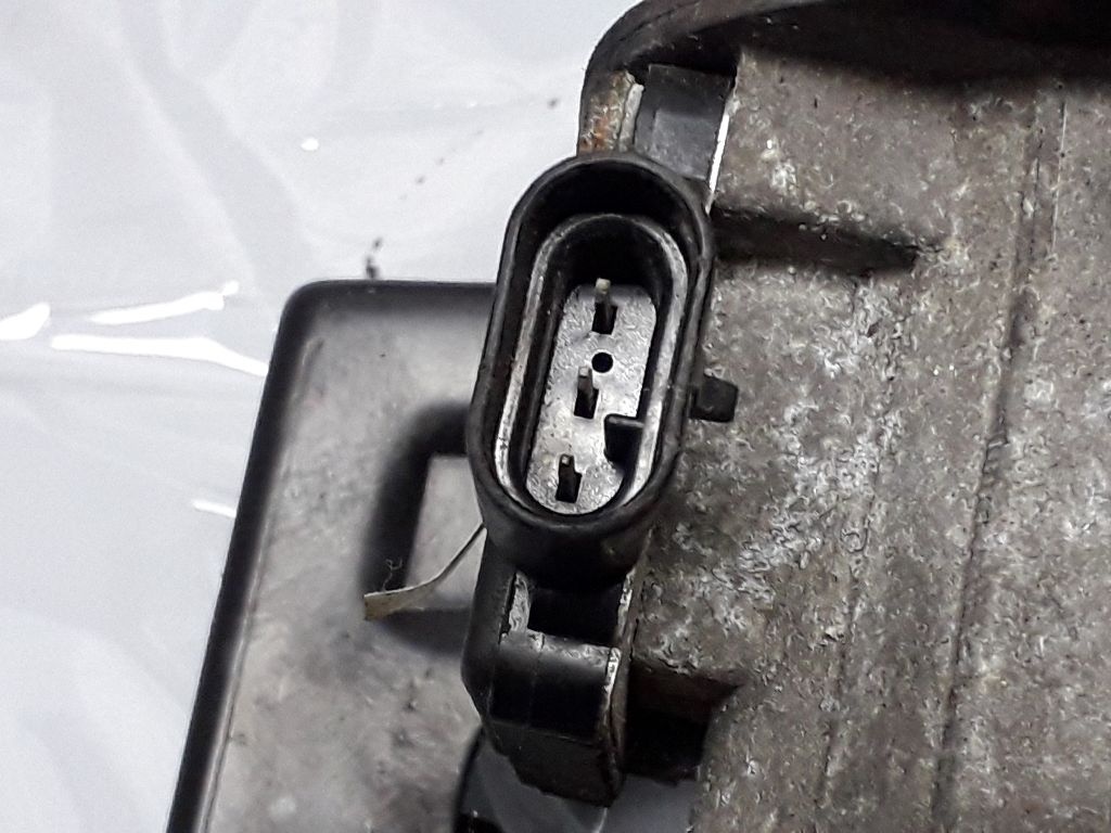 Расходомер воздуха к Chevrolet Impala 2004