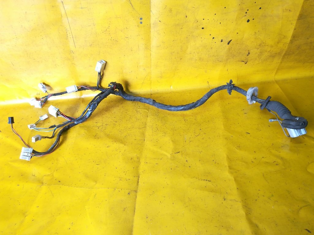 Проводка двери к Mazda Xedos 9 1994