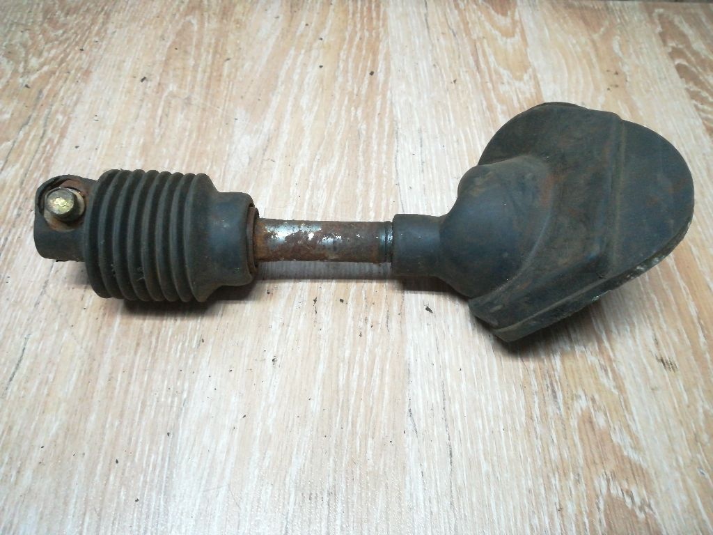 Рулевой карданчик к Mazda 323 1996