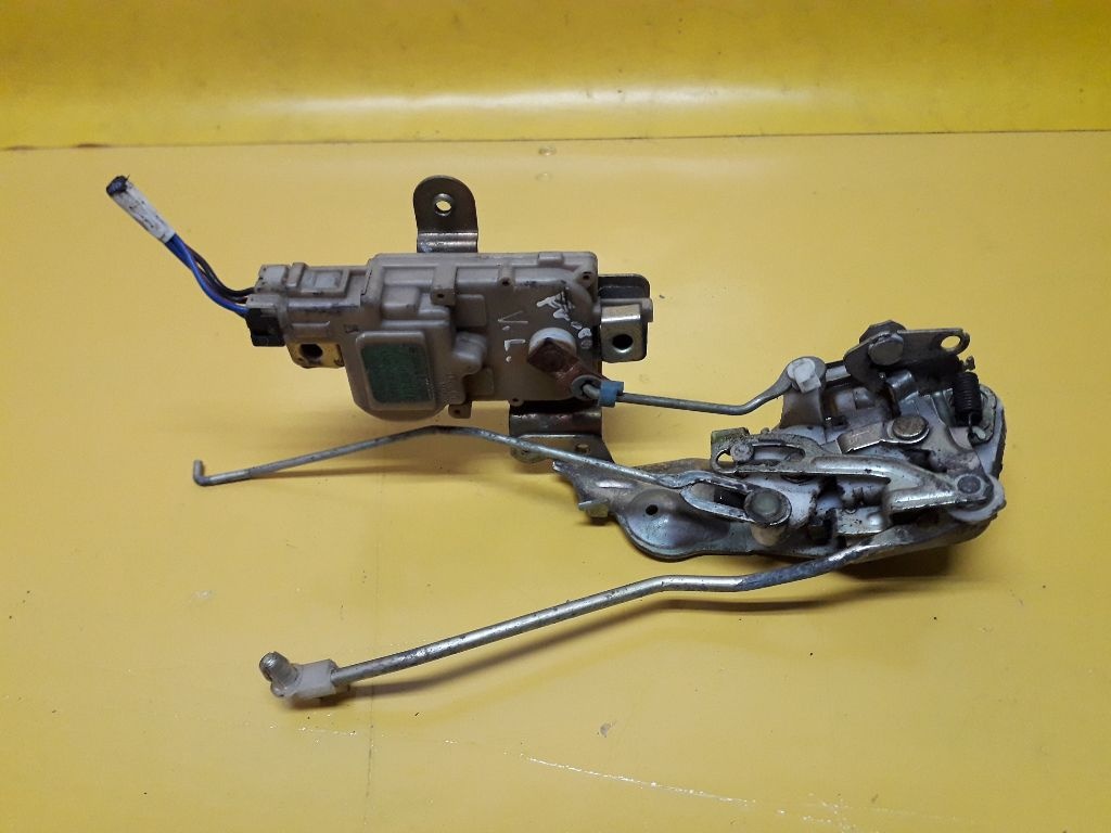 Замок двери передней левой к Proton 400 1999