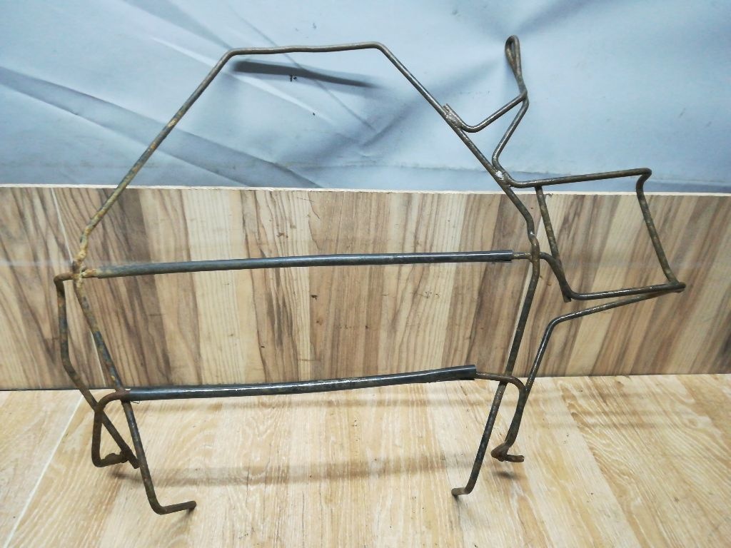 Крепление запаски к Citroen ZX 1996