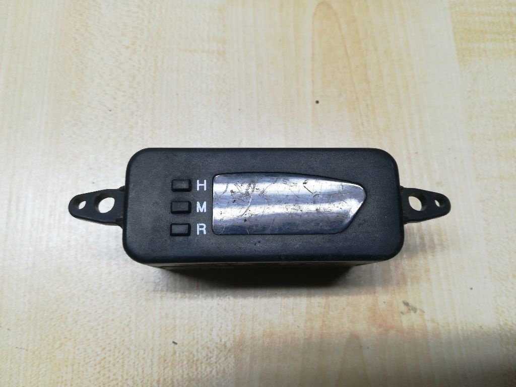 Часы к Kia Rio 2004