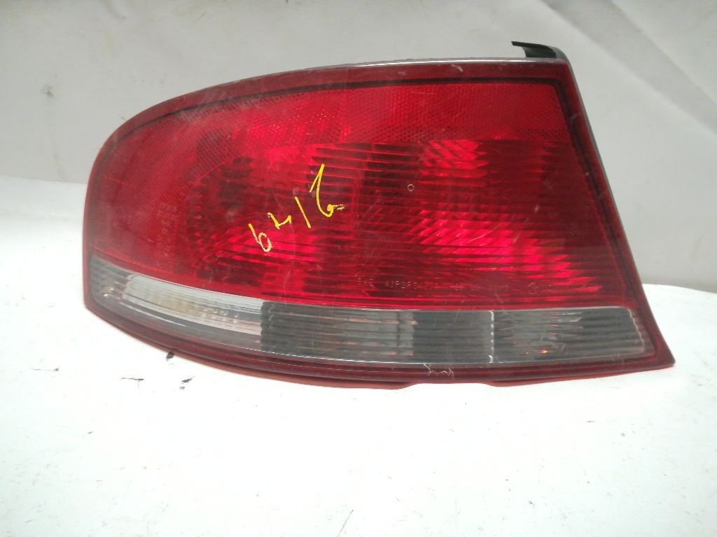 Фонарь задний левый к Chrysler Sebring 2002