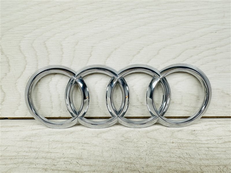 Эмблема к Audi A6 2019