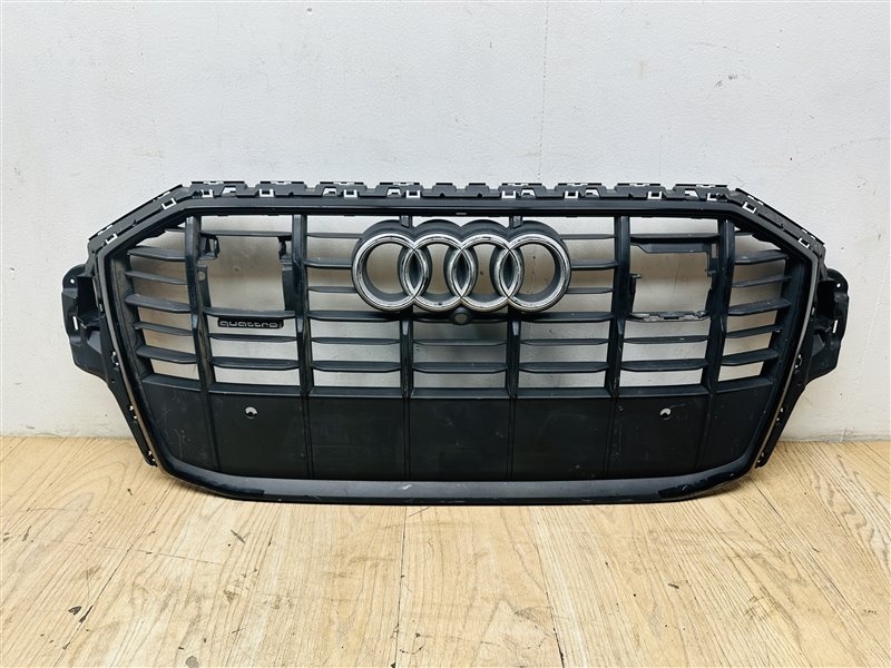 Решетка радиатора к Audi Q7 2019