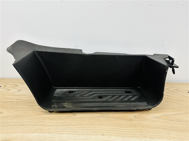 Корпус подножки к Ford Transit 2014