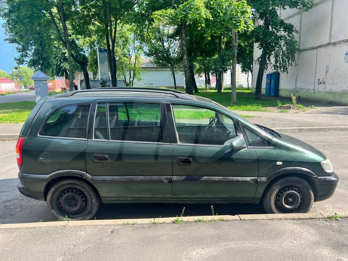 Opel Zafira A, 2001