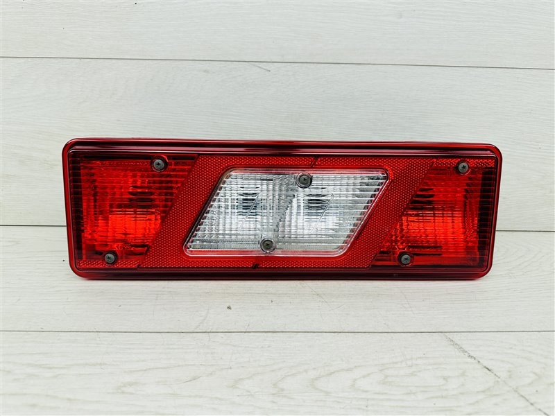 Фонарь задний правый к Ford Transit 2014