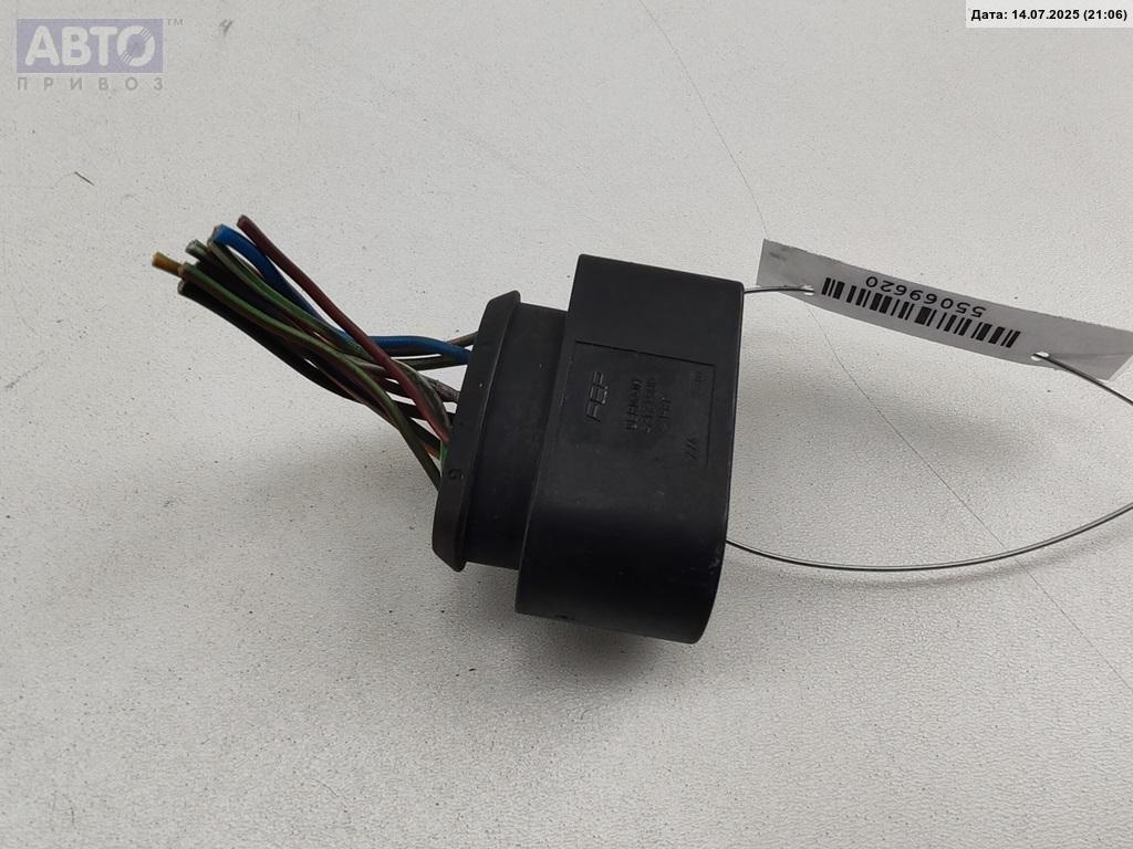 Разъем AUX / USB к Ford C-MAX 2005