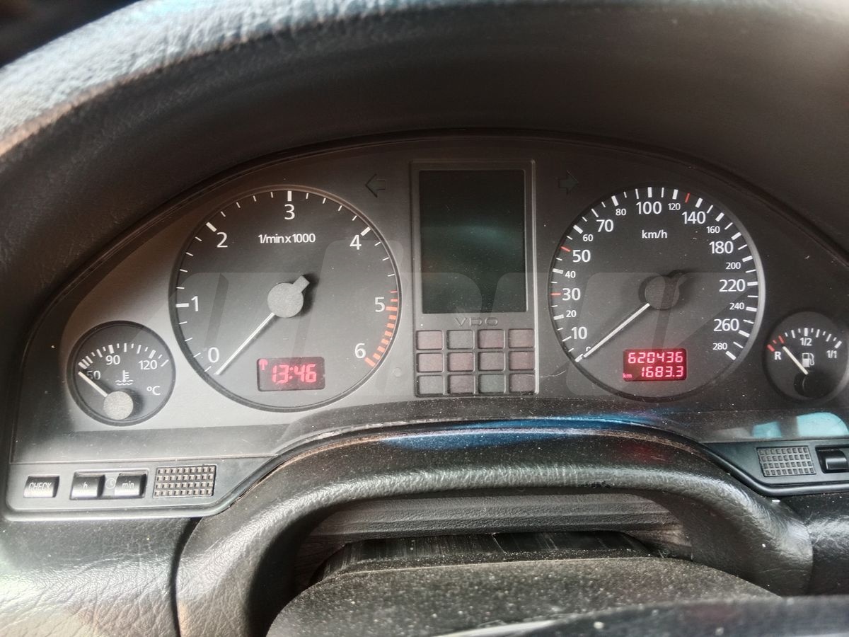 Audi A8 I (D2), 1998